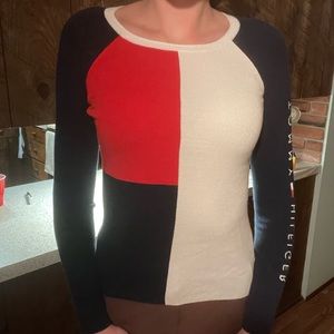 XS TOMMY HILFIGER MILTI BLOCK LONG SLEEVE